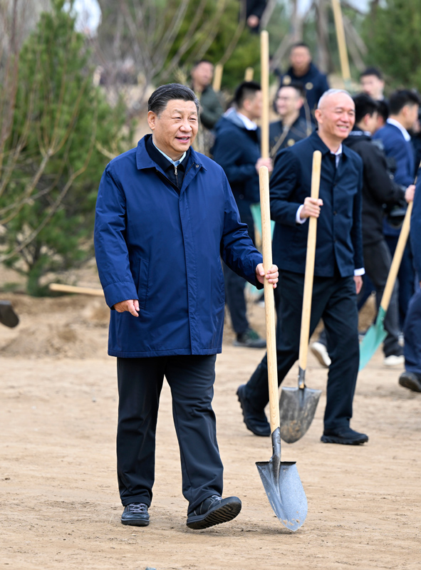习近平在参加首都义务植树活动时强调
全社会都做生态文明建设的实践者推动者
让祖国天更蓝山更绿水更清生态环境更美好
李克强栗战书汪洋王沪宁赵乐际韩正王岐山参加「相关图片」