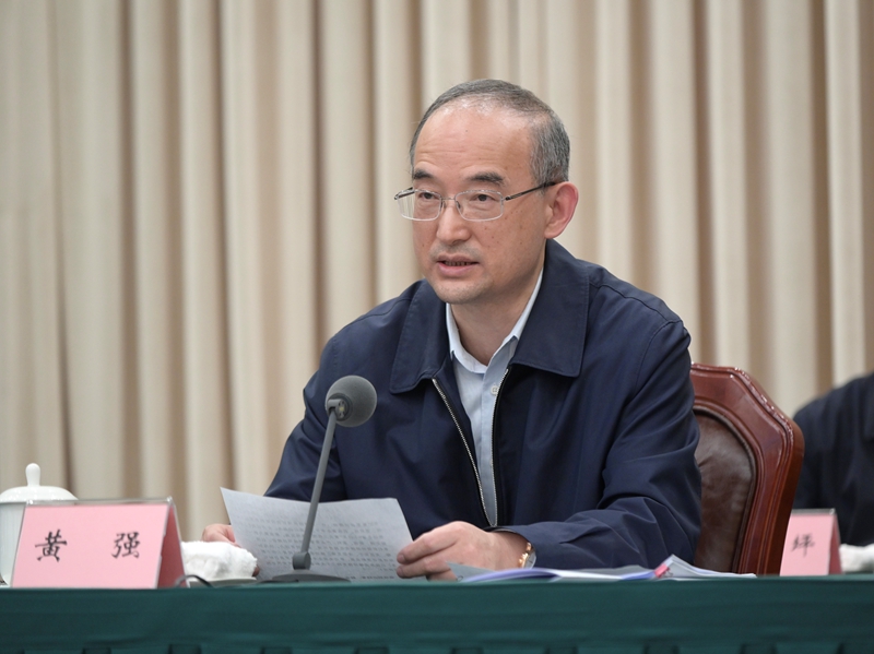 彭清华在全省项目投资工作暨“十四五”规划重大工程项目建设推进现场会上强调
以时不我待的精神状态抓实抓细项目投资工作
为全省经济持续健康发展提供坚实支撑
黄强田向利出席「相关图片」