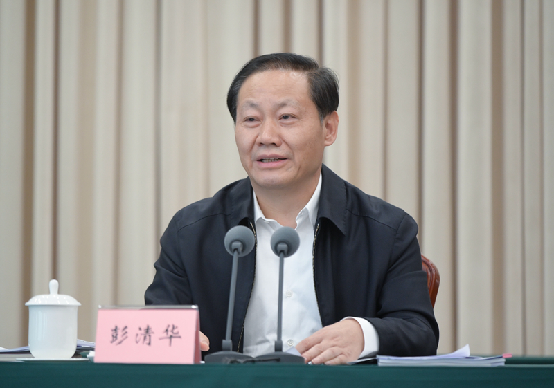 彭清华在全省项目投资工作暨“十四五”规划重大工程项目建设推进现场会上强调
以时不我待的精神状态抓实抓细项目投资工作
为全省经济持续健康发展提供坚实支撑
黄强田向利出席「相关图片」